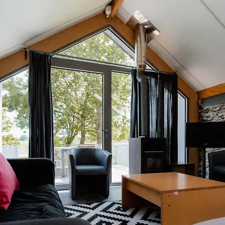 Rustig Gelegen Nabij *